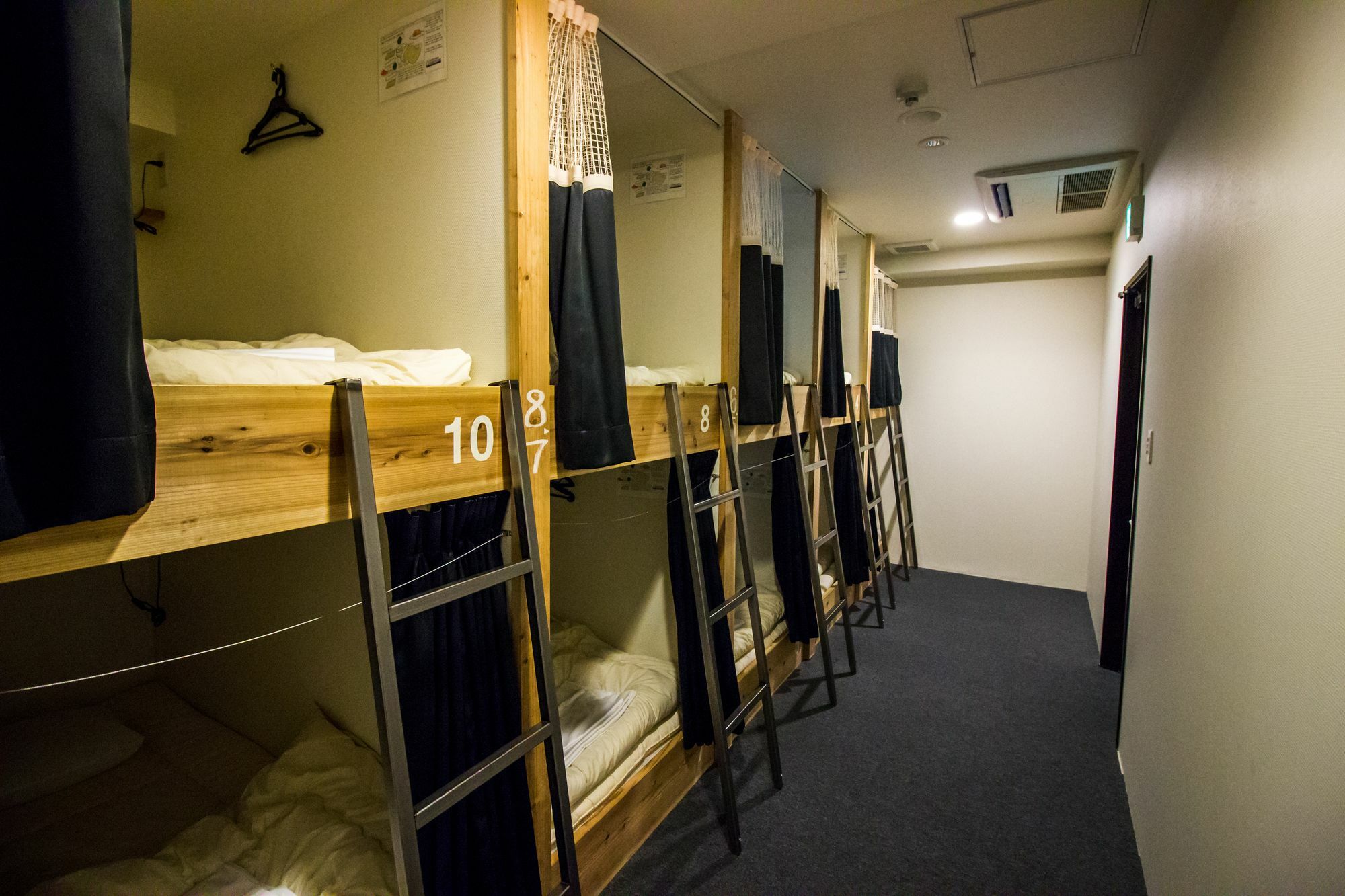 Santiago Guesthouse Hiroshima Bagian luar foto