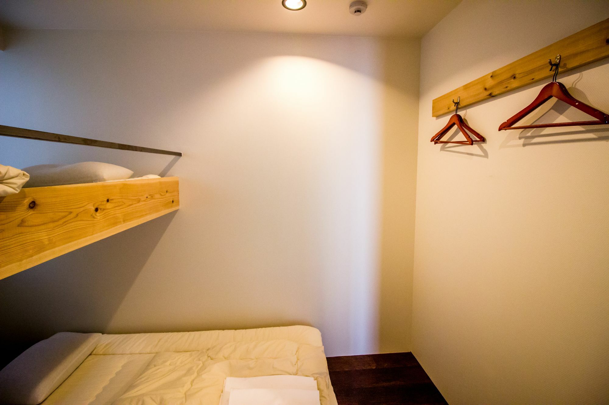 Santiago Guesthouse Hiroshima Bagian luar foto