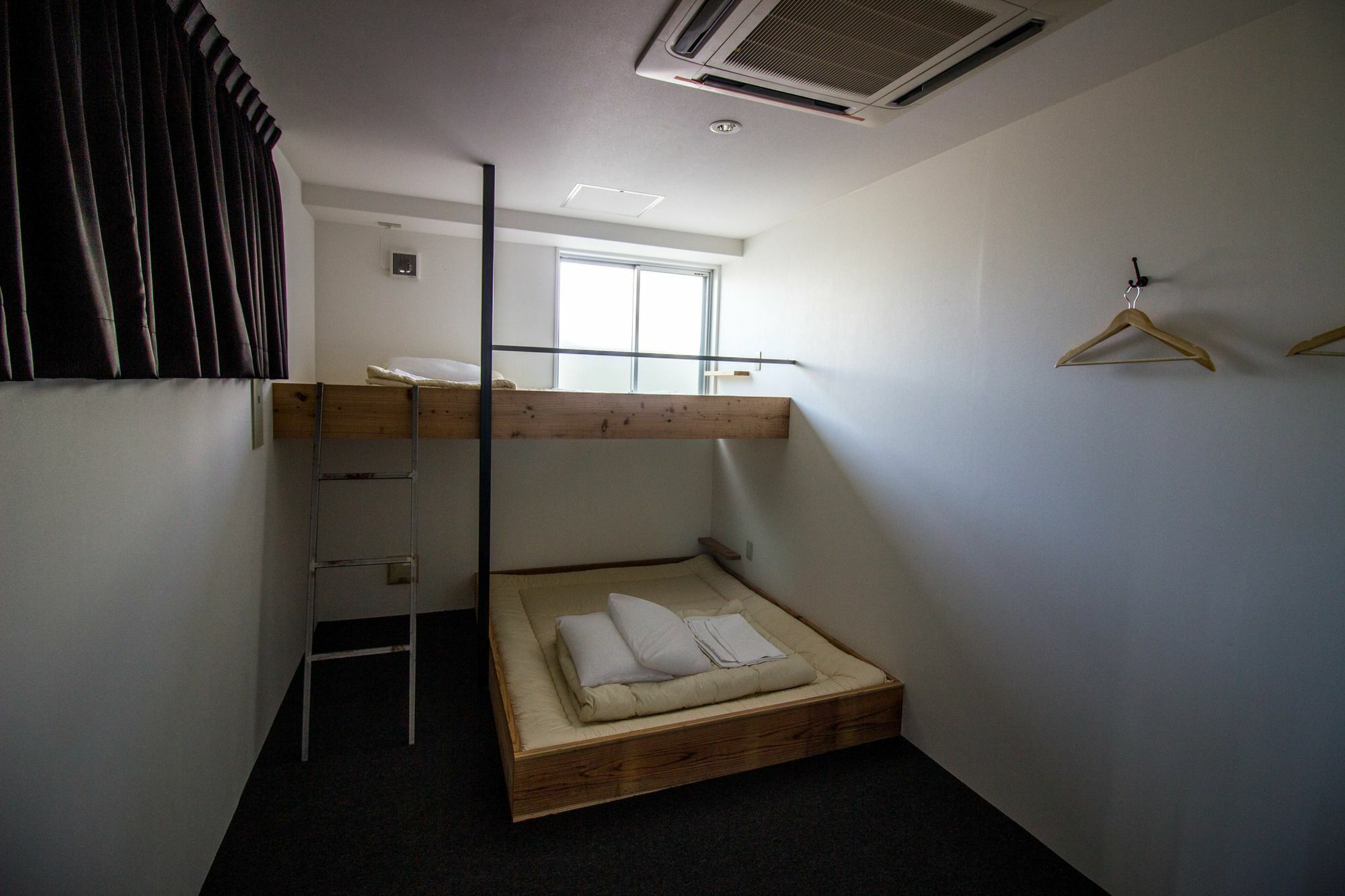 Santiago Guesthouse Hiroshima Bagian luar foto